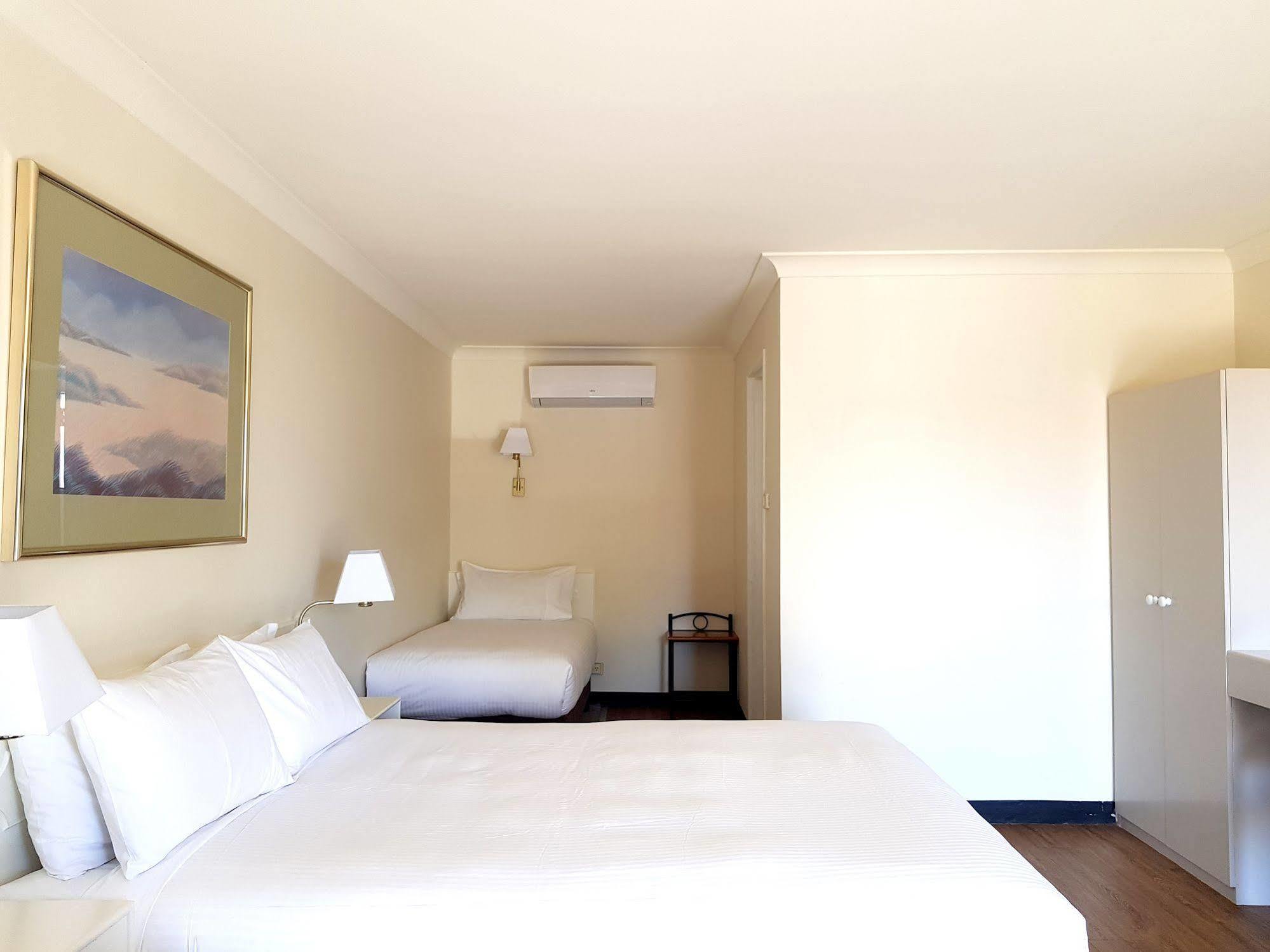 The Palms Dubbo 모텔 외부 사진