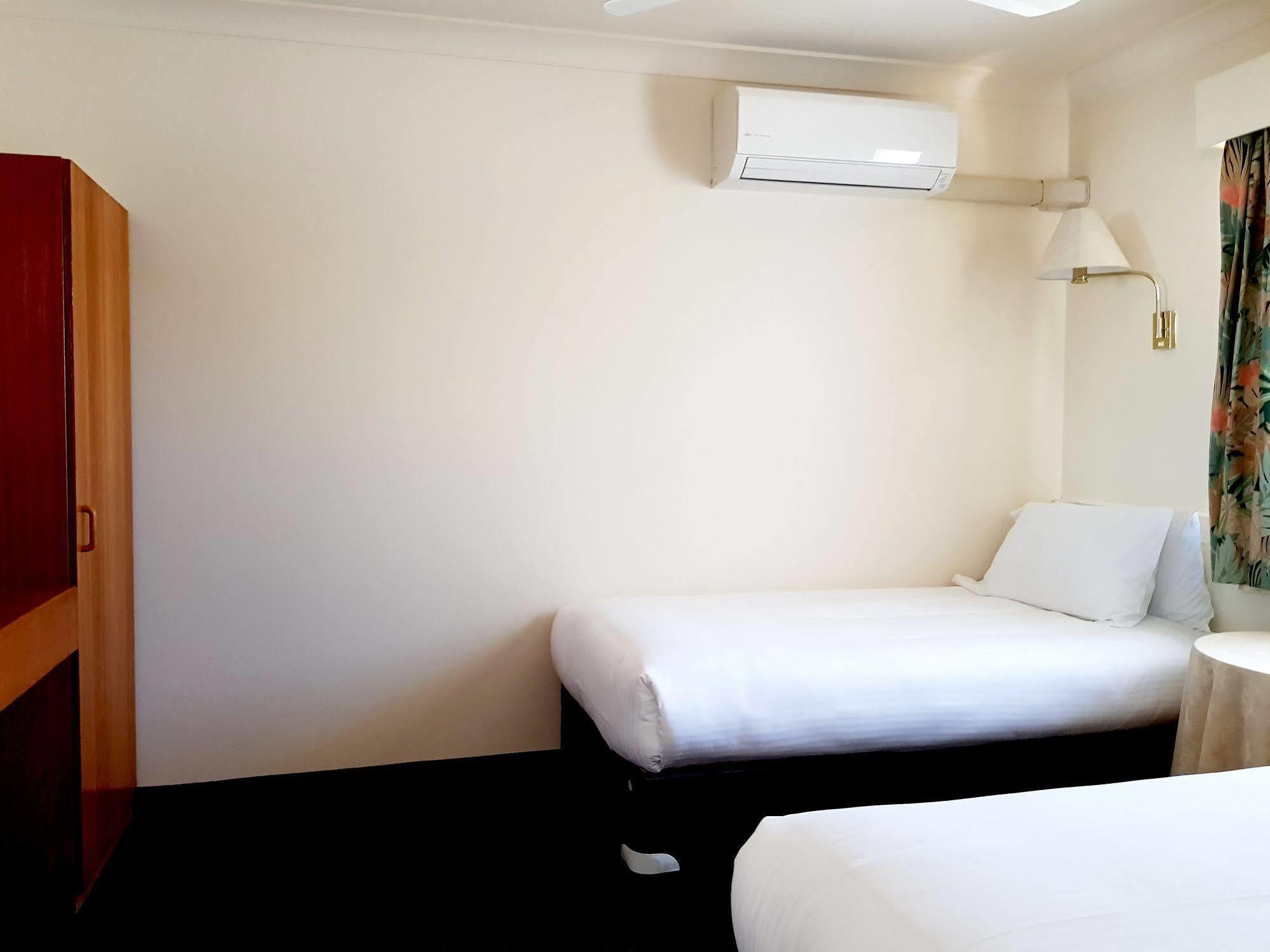 The Palms Dubbo 모텔 외부 사진