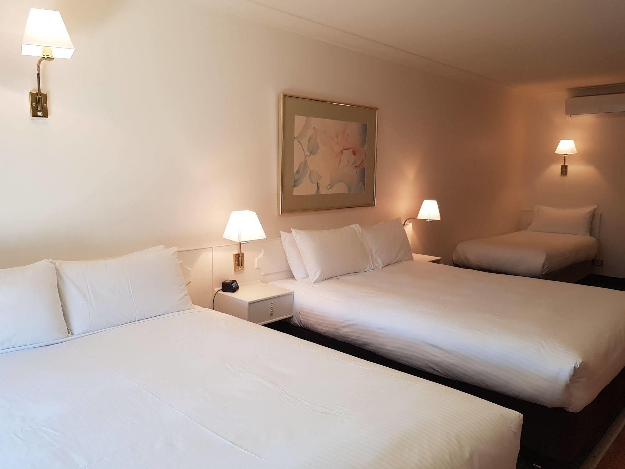 The Palms Dubbo 모텔 외부 사진